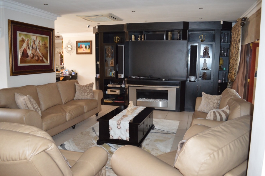 4 Bedroom Property for Sale in Flamwood North West